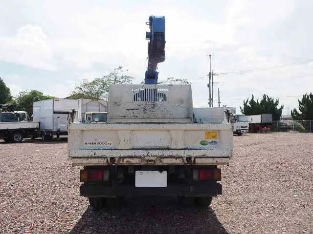 いすゞ エルフ BKG-NKR85AN(2WD)の写真21