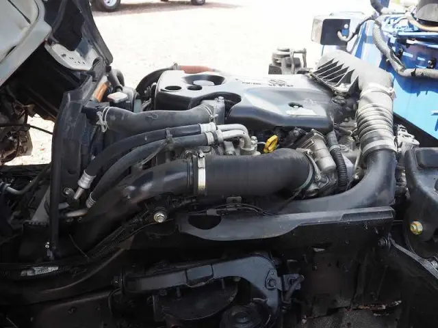 いすゞ エルフ BKG-NKR85AN(2WD)の写真25