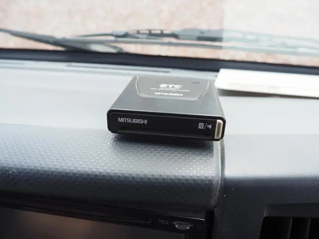 いすゞ エルフ BKG-NKR85AN(2WD)の写真47