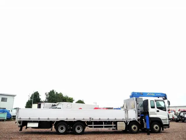 いすゞ ギガ QKG-CYJ77A(8x4)の写真6