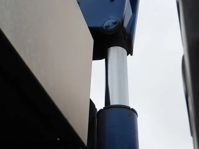 いすゞ ギガ QKG-CYJ77A(8x4)の写真11