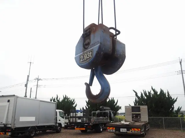 いすゞ ギガ QKG-CYJ77A(8x4)の写真18