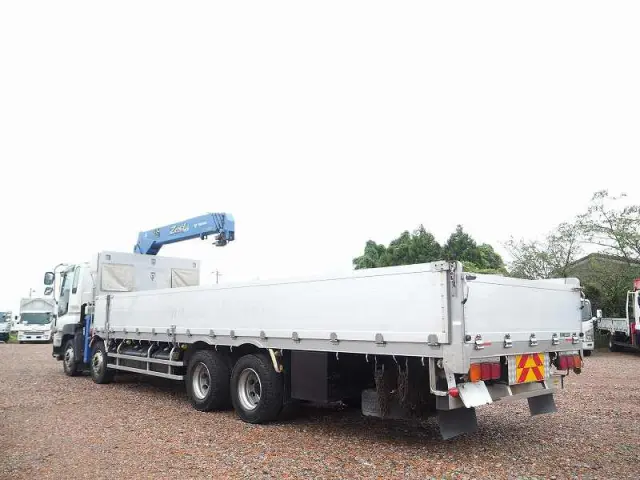 いすゞ ギガ QKG-CYJ77A(8x4)の写真23