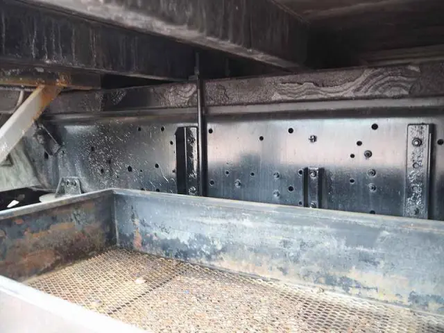 いすゞ ギガ QKG-CYJ77A(8x4)の写真33