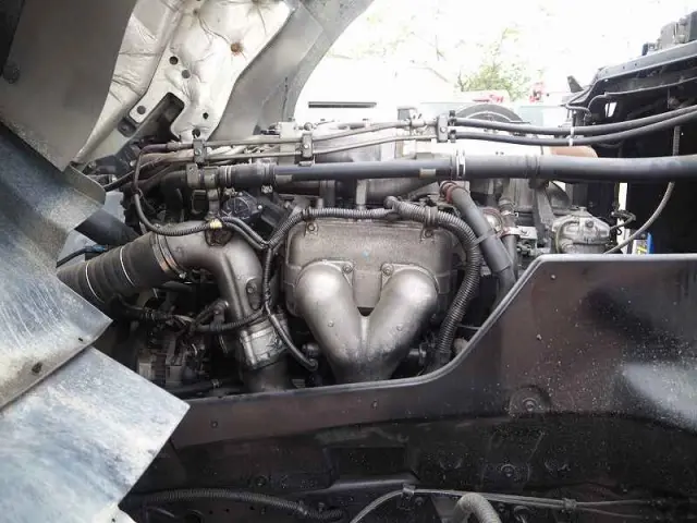 いすゞ ギガ QKG-CYJ77A(8x4)の写真39