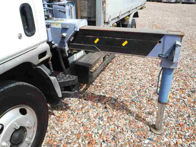 三菱 キャンター KK-FE53EEV(2WD)の写真14