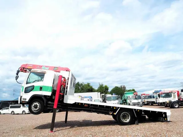 いすゞ フォワード LKG-FTR90S2の写真2