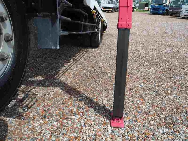 いすゞ フォワード LKG-FTR90S2の写真14