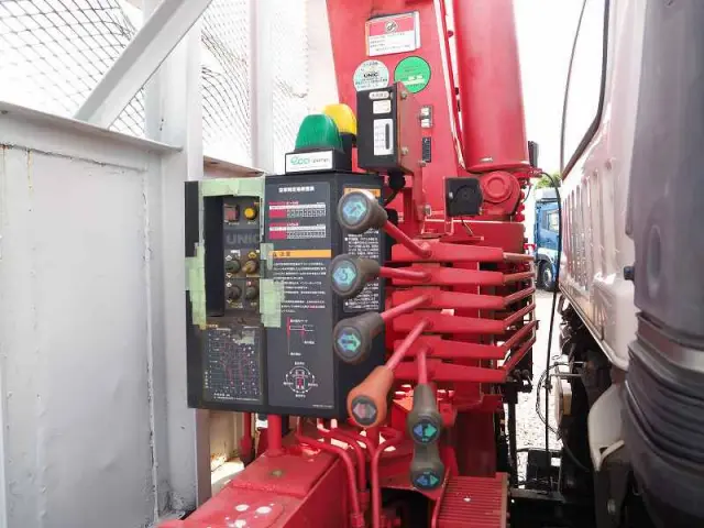 いすゞ フォワード LKG-FTR90S2の写真17