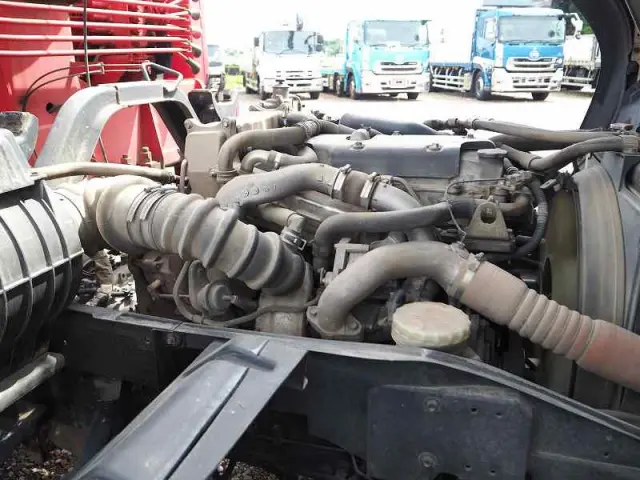 いすゞ フォワード LKG-FTR90S2の写真32