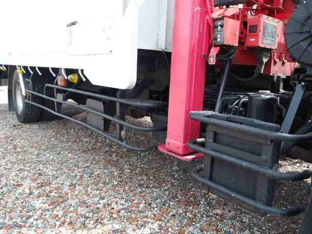 いすゞ フォワード LKG-FTR90S2の写真33