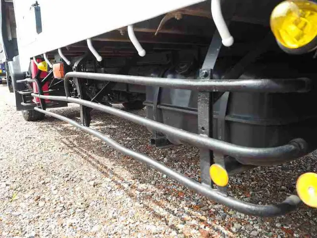 いすゞ フォワード LKG-FTR90S2の写真40