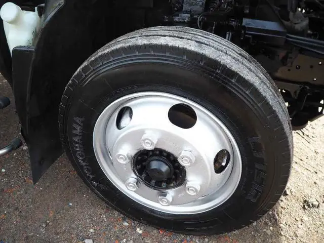 いすゞ エルフ TKG-NPR85AN(2WD)の写真9