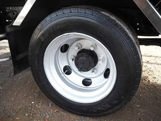 いすゞ エルフ TKG-NPR85AN(2WD)の写真15