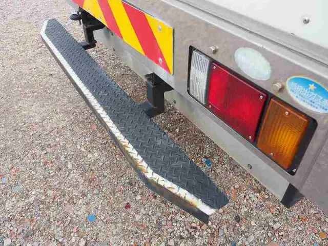 いすゞ エルフ TKG-NPR85AN(2WD)の写真22