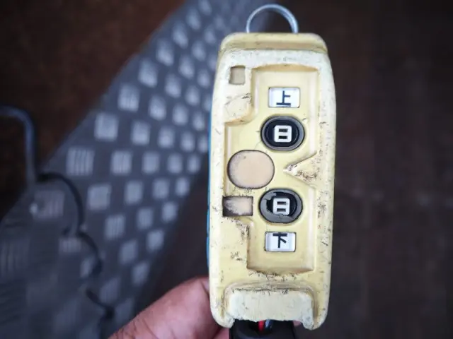 いすゞ エルフ TKG-NPR85AN(2WD)の写真32