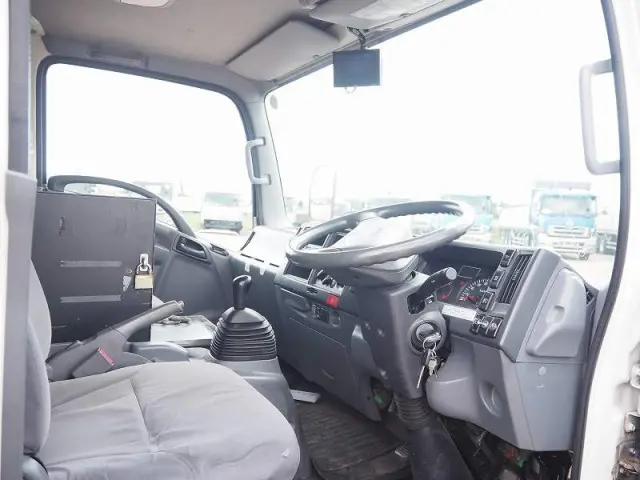 いすゞ エルフ TKG-NPR85AN(2WD)の写真40