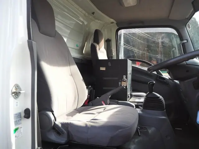 いすゞ エルフ TKG-NPR85AN(2WD)の写真45