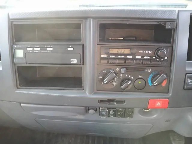 いすゞ エルフ TKG-NPR85AN(2WD)の写真48