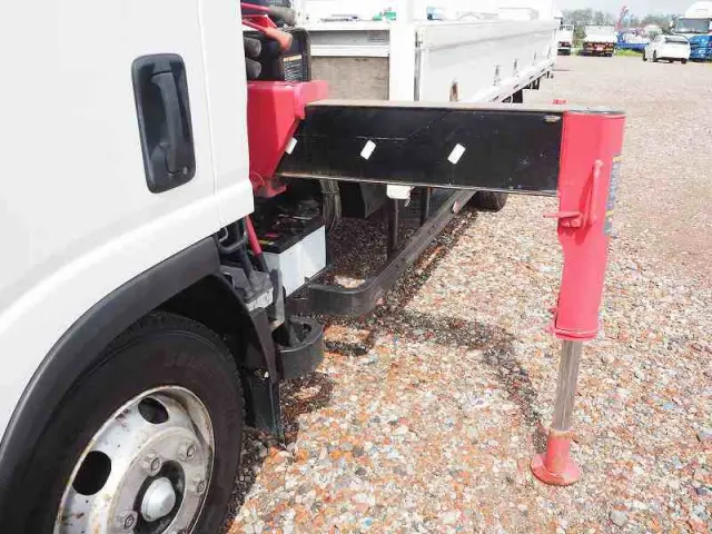 日産 アトラス TKG-APR85AR(2WD)の写真15