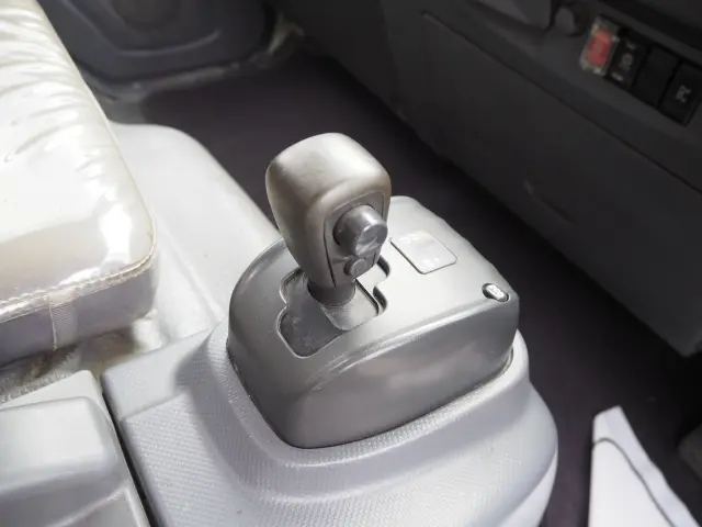 日産 アトラス TKG-APR85AR(2WD)の写真43
