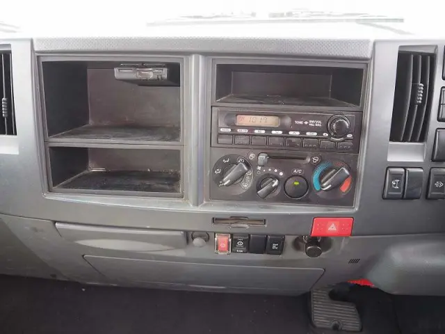 日産 アトラス TKG-APR85AR(2WD)の写真46