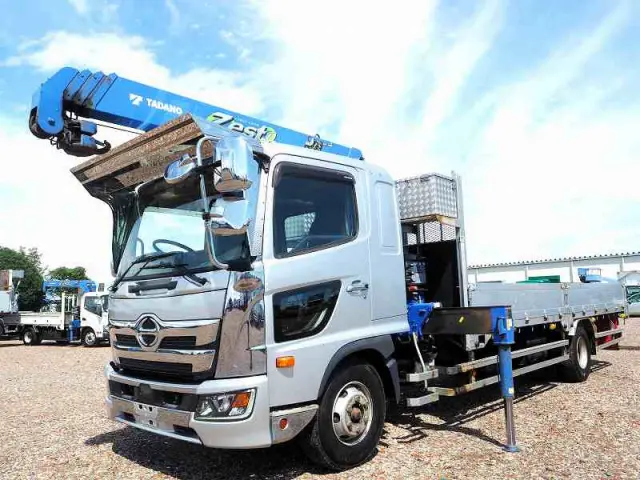 日野 レンジャー 2KG-FD2ABA(2WD)の写真1