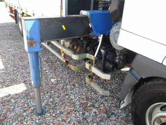 日野 レンジャー 2KG-FD2ABA(2WD)の写真9