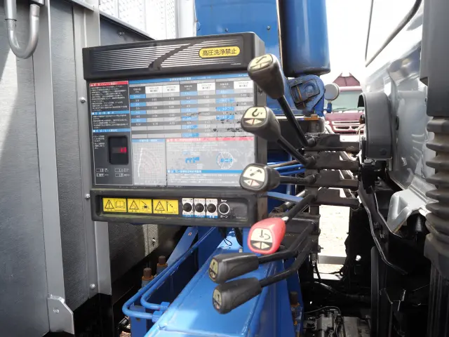 日野 レンジャー 2KG-FD2ABA(2WD)の写真18