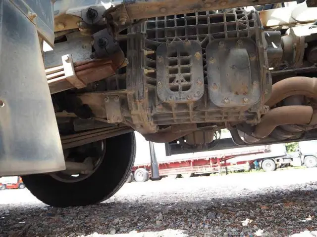 いすゞ ギガ QKG-CXZ77AT(6x4)の写真37