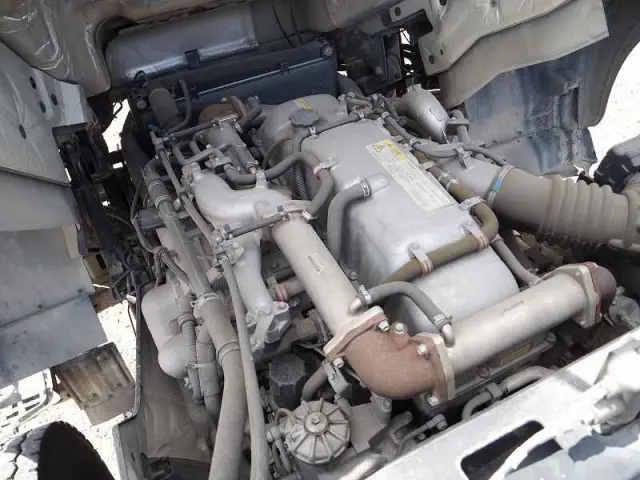 いすゞ ギガ QKG-CXZ77AT(6x4)の写真39