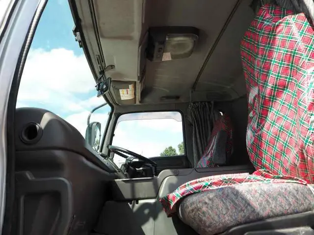 いすゞ ギガ QKG-CXZ77AT(6x4)の写真40