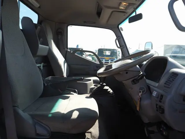 日野 デュトロ KK-XZU421M(2WD)の写真44