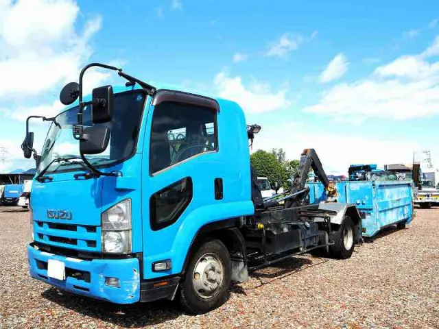 いすゞ フォワード TKG-FRR90S2(2WD)の写真1