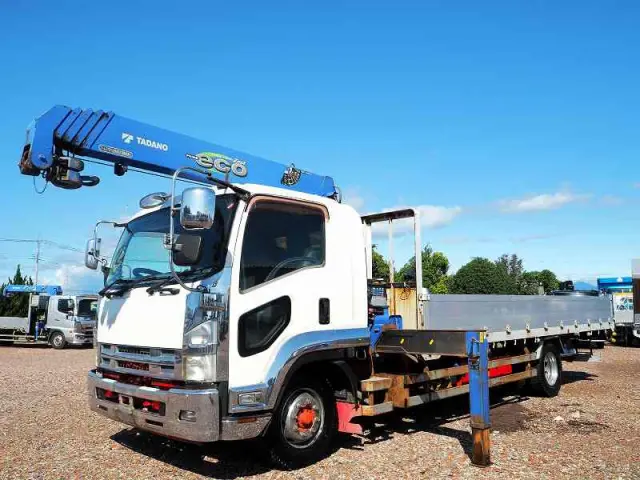 いすゞ フォワード QPG-FTR34T2(2WD)の写真1