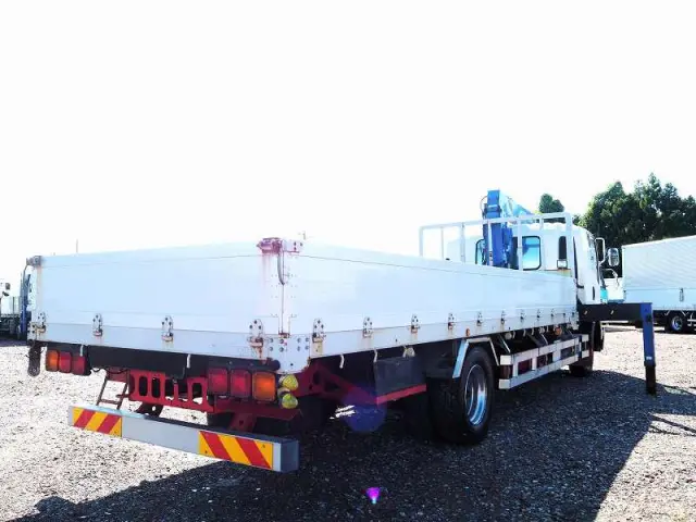 いすゞ フォワード QPG-FTR34T2(2WD)の写真5