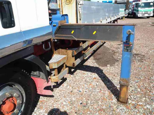 いすゞ フォワード QPG-FTR34T2(2WD)の写真14