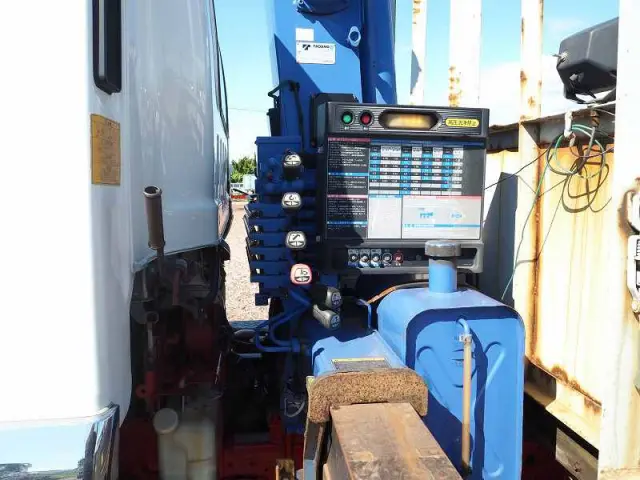 いすゞ フォワード QPG-FTR34T2(2WD)の写真15