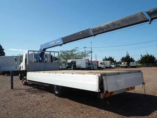 いすゞ フォワード QPG-FTR34T2(2WD)の写真23