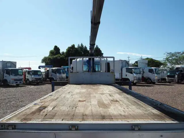 いすゞ フォワード QPG-FTR34T2(2WD)の写真24