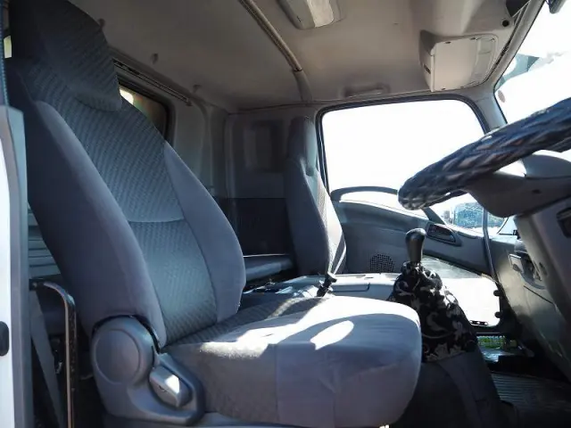 いすゞ フォワード QPG-FTR34T2(2WD)の写真42