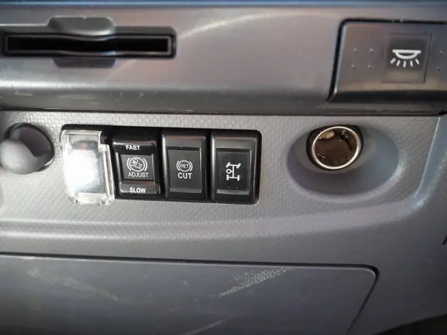 いすゞ フォワード QPG-FTR34T2(2WD)の写真47