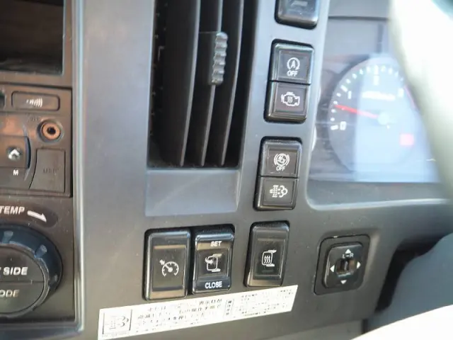 いすゞ フォワード QPG-FTR34T2(2WD)の写真48