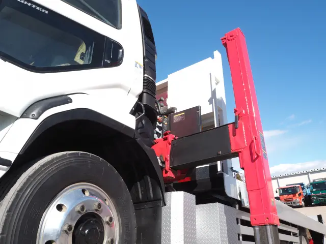 三菱 ファイター PJ-FK72FZ(2WD)の写真16