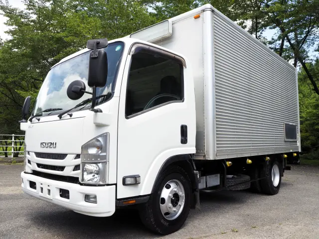 いすゞ エルフ 2RG-NPR88YN(2WD)の写真1