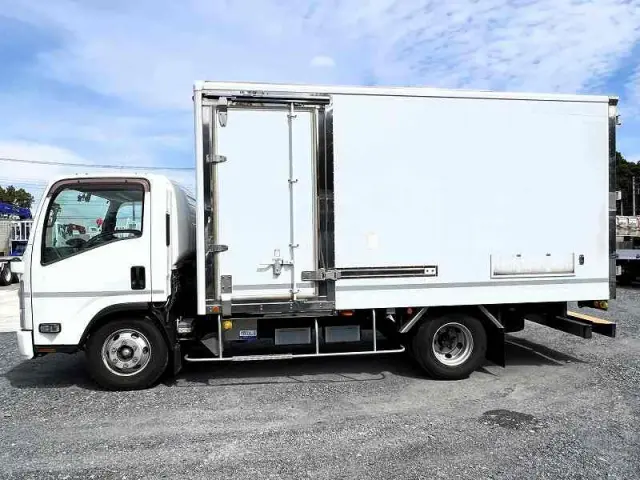 いすゞ エルフ 2RG-NPR88YN(2WD)の写真2