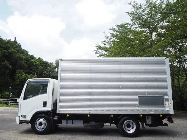 いすゞ エルフ 2RG-NPR88YN(2WD)の写真2