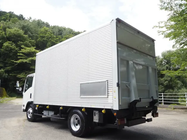 いすゞ エルフ 2RG-NPR88YN(2WD)の写真3