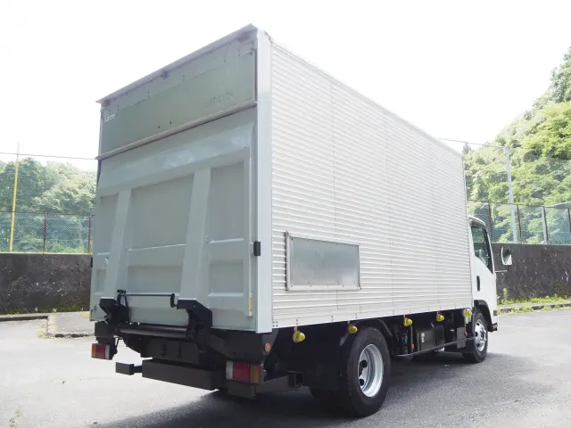 いすゞ エルフ 2RG-NPR88YN(2WD)の写真5