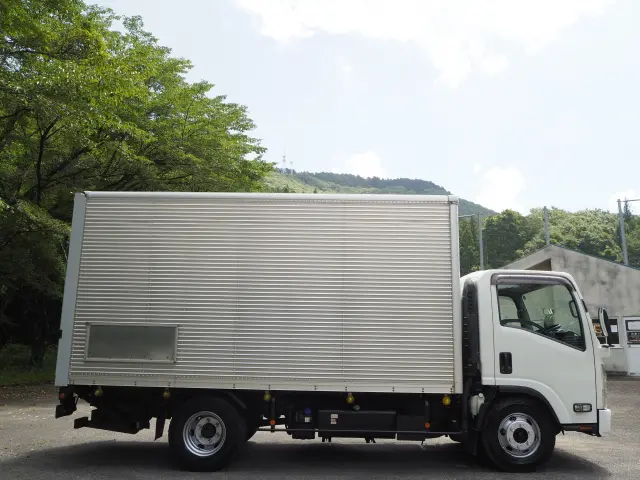 いすゞ エルフ 2RG-NPR88YN(2WD)の写真6